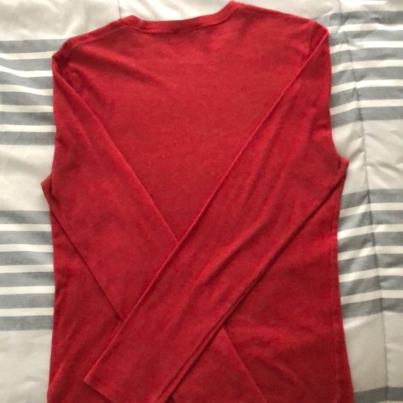 Hollister - Long Sleeve in Red - Picture 3 of 3